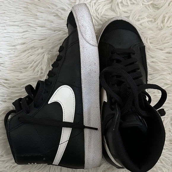 Nike High-Top Blazers - Picture 7 of 8